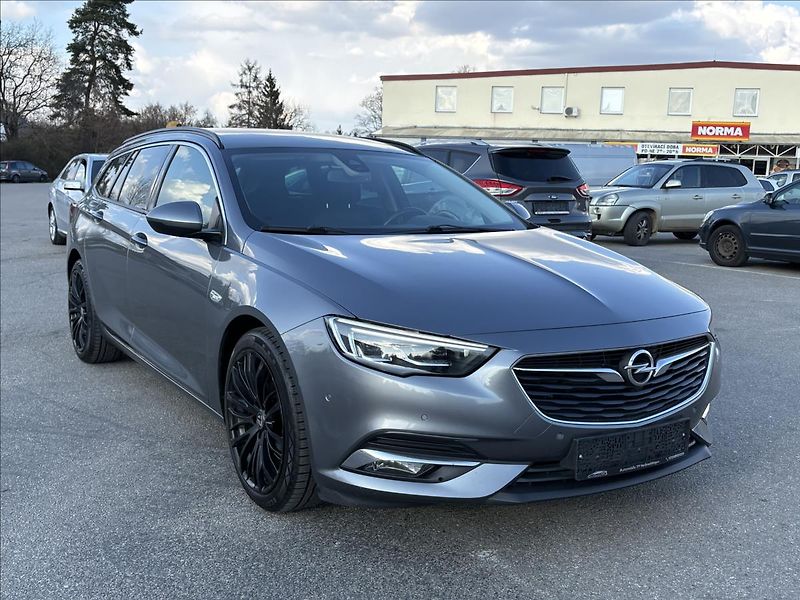 Opel Insignia 1,6 CDTi100kW,Led,Nové rozvody - fotka 38 z 39
