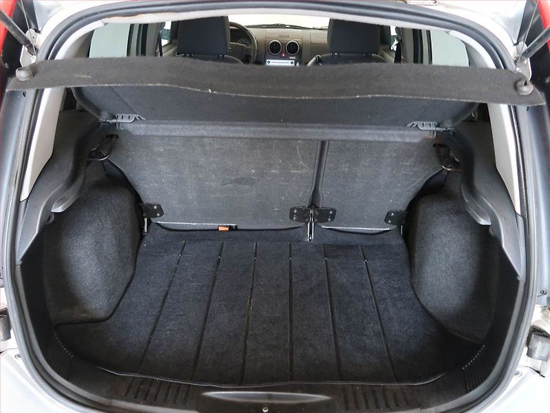 Ford Fusion (2005) 1.4 TDCi, po STK, slušný stav - fotka 12 z 12
