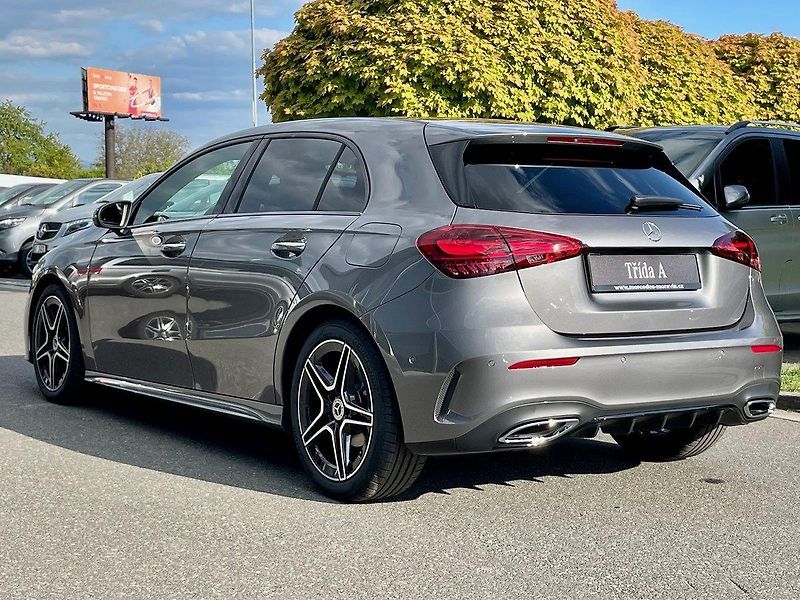 Mercedes-Benz Třídy A 180 Linie AMG - fotka 5 z 23