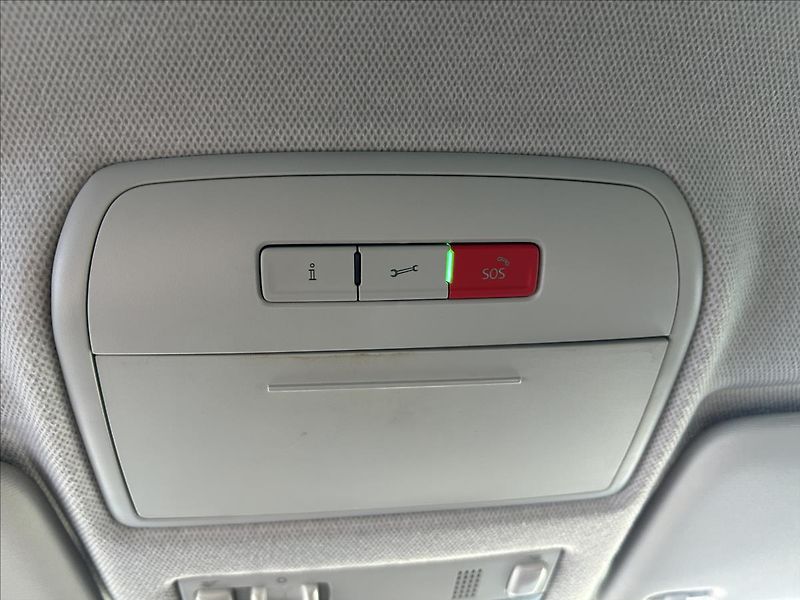 Škoda Fabia 1,0   TSI,CLEVER,SERVISKA,ACC - fotka 19 z 24