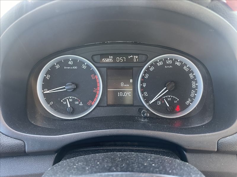 Škoda Fabia 1,4 i 16V Klima Elegance Klima - fotka 15 z 41