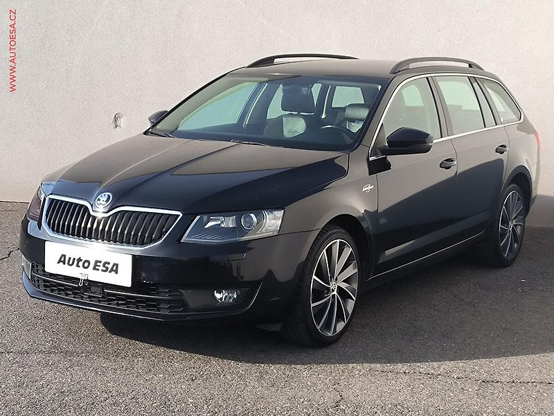 Škoda Octavia (2017) 2.0TDi 4x4, ČR, L&K, DSG - fotka 3 z 23