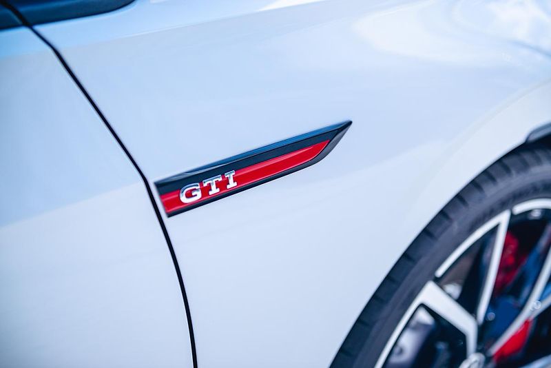 Volkswagen Golf (2022) GTI Clubsport 2,0 TSI 7DSG - fotka 20 z 23