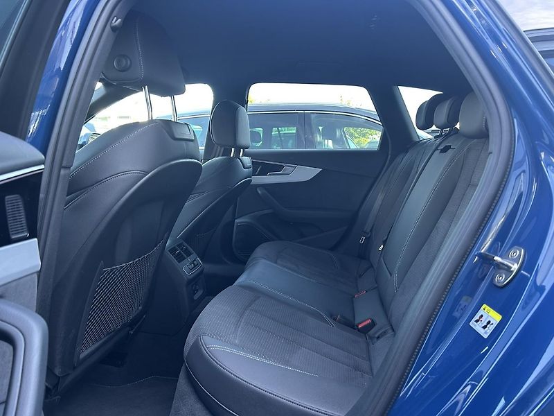 Audi A4 Avant S line 40 TDI - fotka 11 z 26