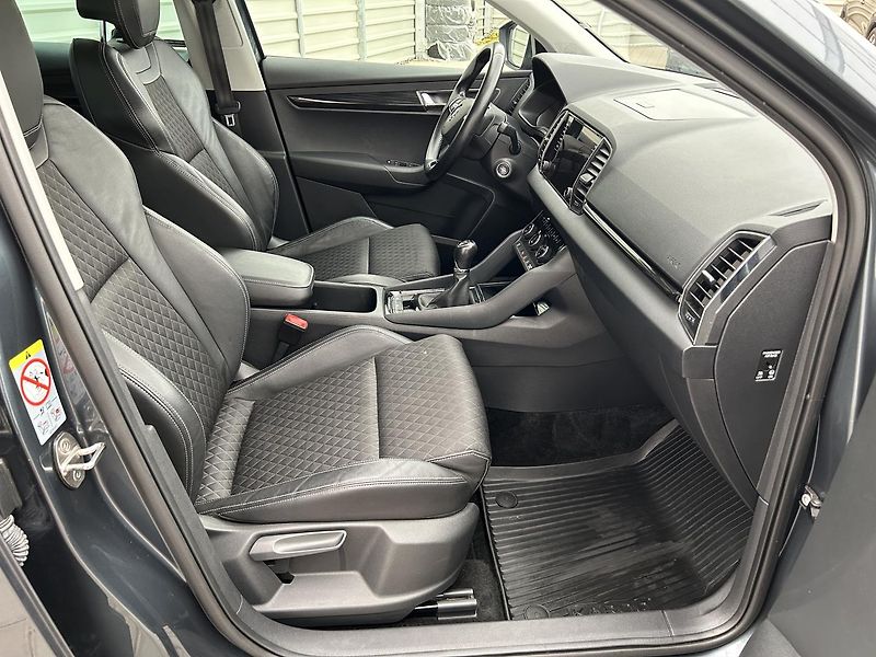 Škoda Karoq 1.5 TSI Style Plus - fotka 25 z 30