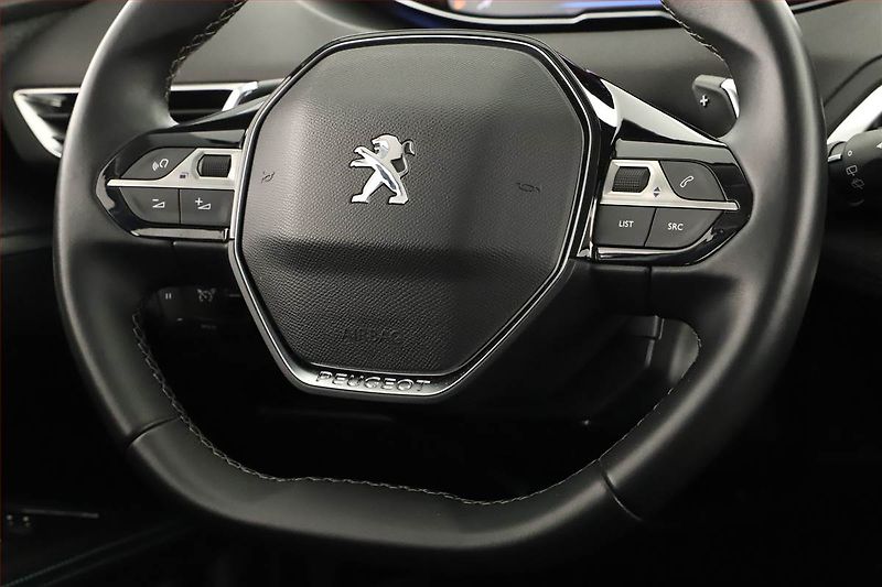 Peugeot 5008 (2022) 1.5 BlueHDi - fotka 8 z 20