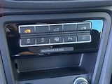 Volkswagen Sharan (2014) 2.0 TDi, Life, DSG, TZ - náhled 15