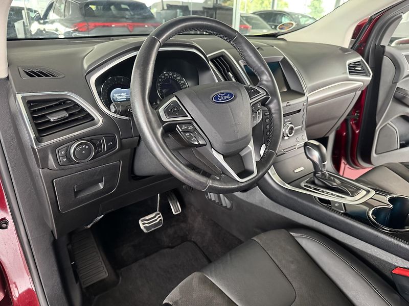 Ford Edge 2,0Bi-TDCi 4x4*REZERVACE! - fotka 11 z 43