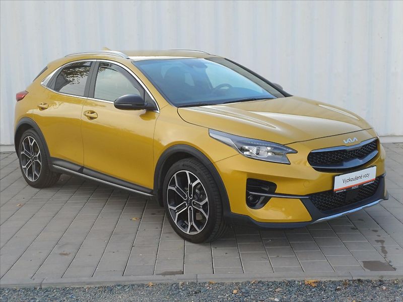 Kia XCeed 1,5 1.5 T-GDI 117kW 7DCT - fotka 3 z 30