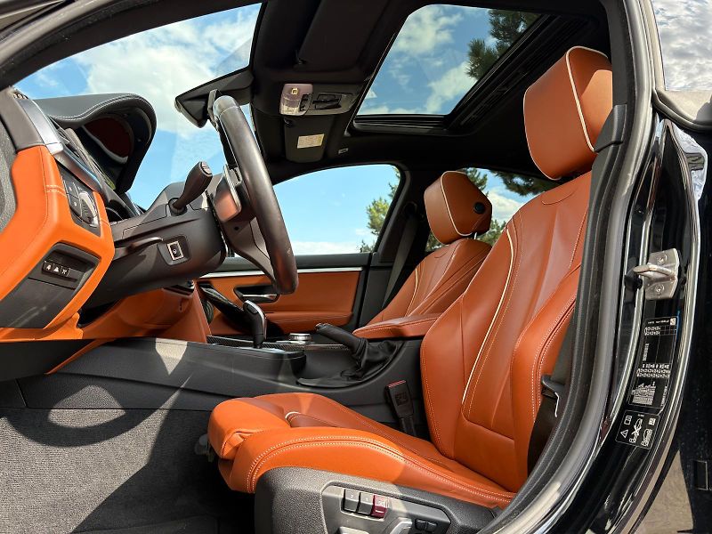 BMW Řada 4 440i xDrive Gran Coupé M 240kW - fotka 39 z 75