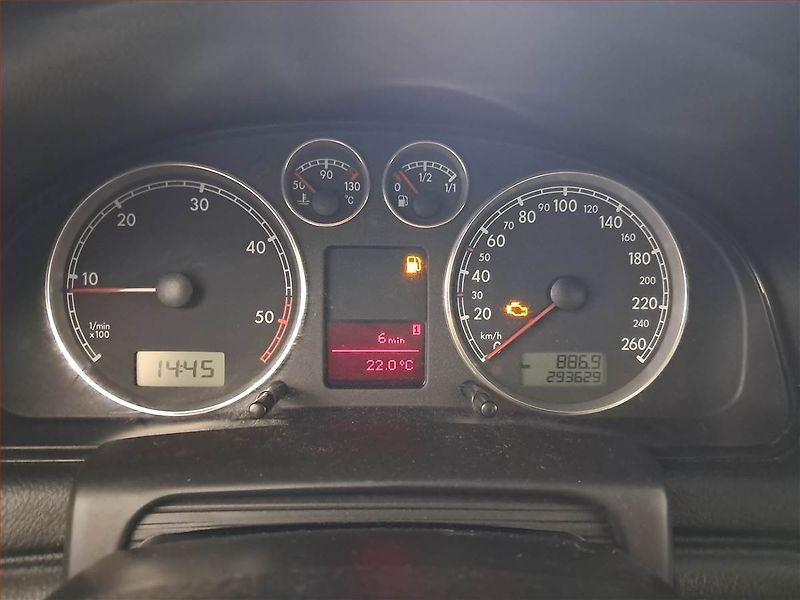 Volkswagen Passat (2004) 1.9 TDI, Klima, levný provoz - fotka 11 z 14