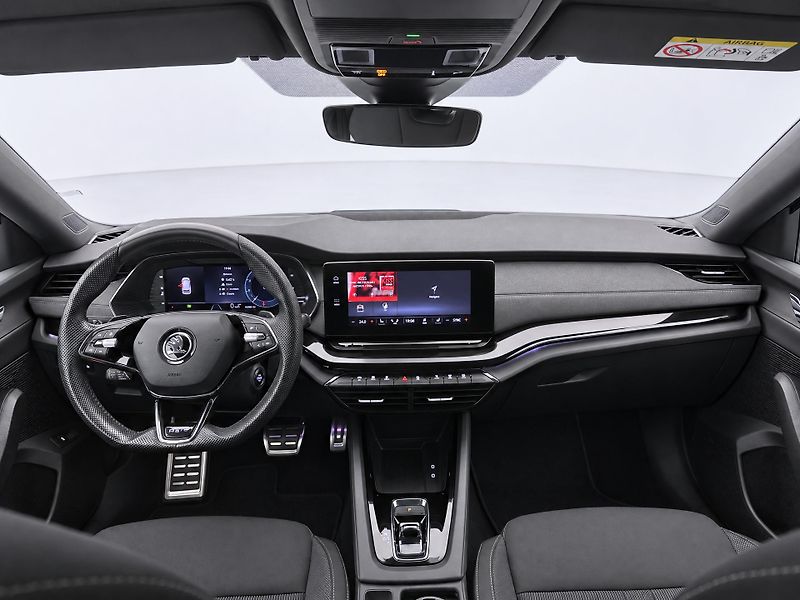 Škoda Octavia 2,0 TDI 110kW DSG Sportline CZ - fotka 29 z 36