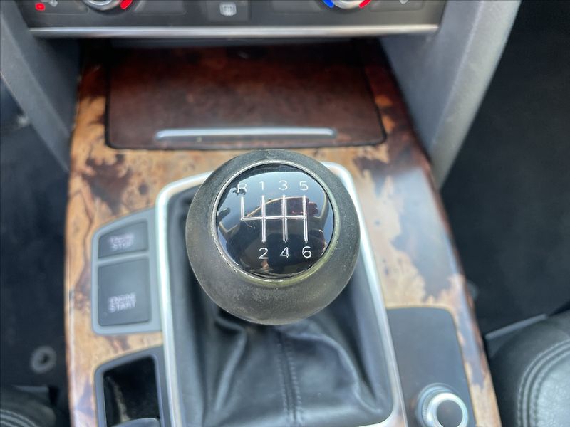 Audi A6 2,0 TDi 103kw Avant Xenon Kůže - fotka 18 z 35