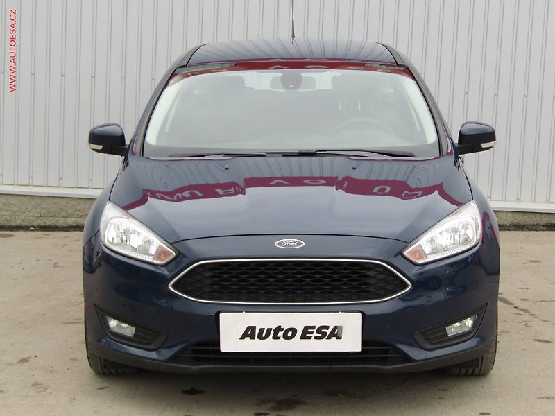 Ford Focus (2015) 1.5 TDCi, 2.maj,ČR, AC - fotka 2 z 14