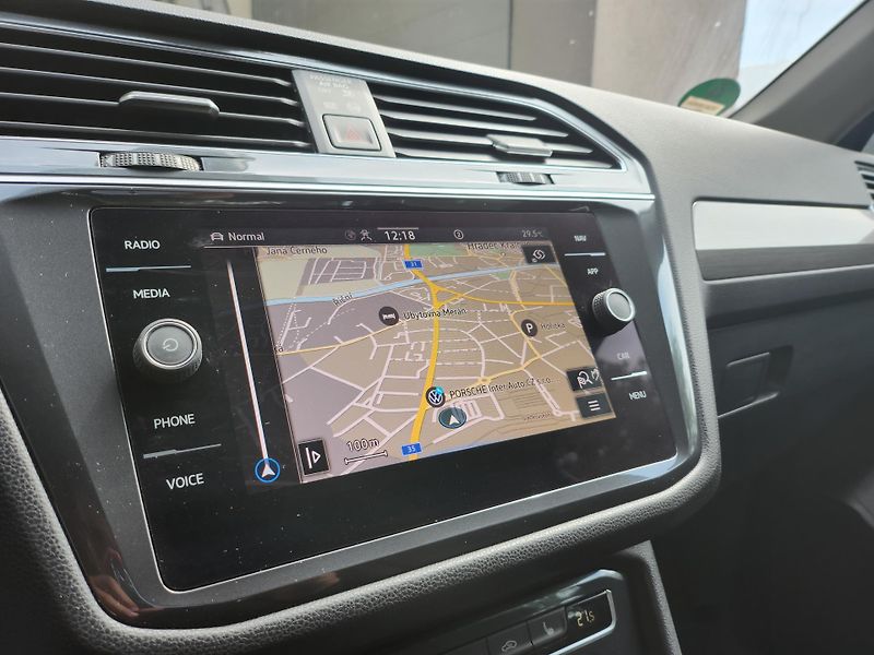 Volkswagen Tiguan Comfortline 2.0 TDI 147kw DSG - fotka 15 z 26