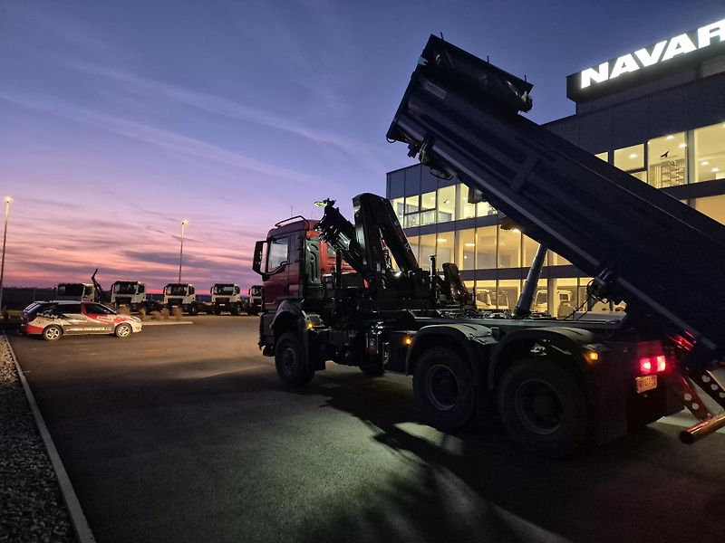 Mercedes-Benz Axor 1827 AROCS 4x4 KONTEJNEROVKA - fotka 21 z 32