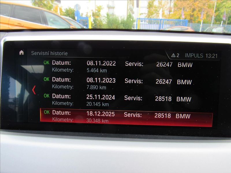 BMW X2 1,5 T sDrive 18I 103kW - fotka 19 z 33