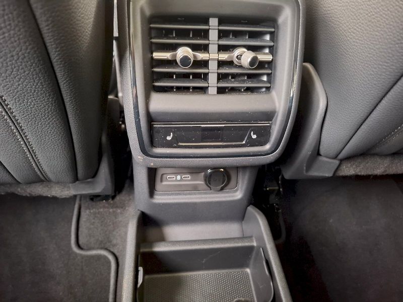 Škoda Kodiaq (2024) Exclusive Selection 4X4 TD 142 - fotka 30 z 37
