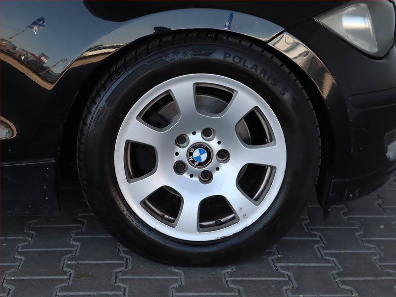 BMW Řada 1 (2011) 116d - fotka 14 z 18