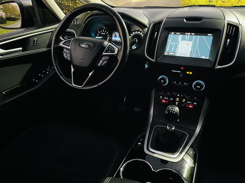 Ford S-MAX 2.0TDCi MANUÁL SERVISKA TAŽNÉ - fotka 24 z 42