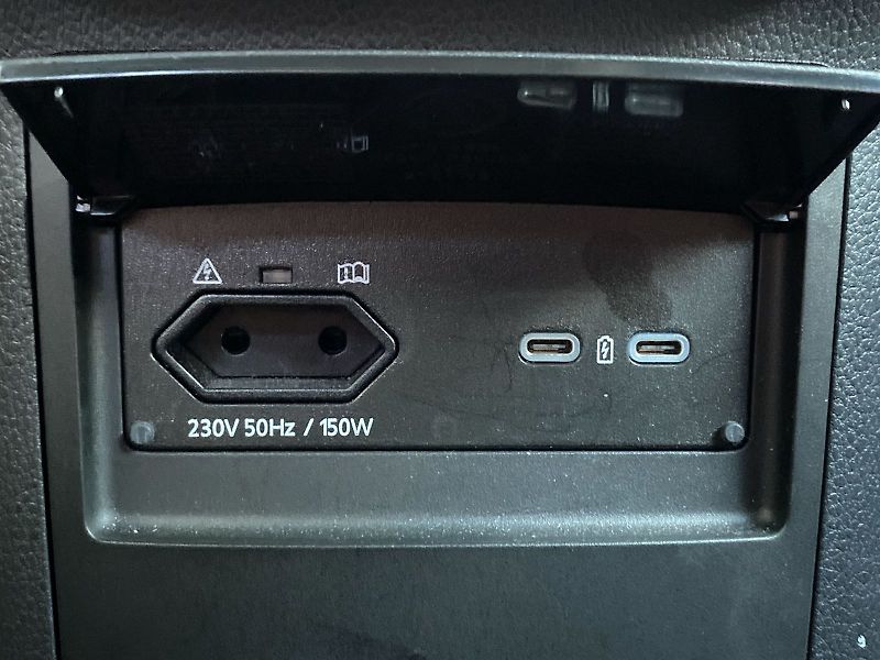 Škoda Superb (2022) 2.0 TSI 206kW 4x4 DSG L&K - fotka 35 z 41