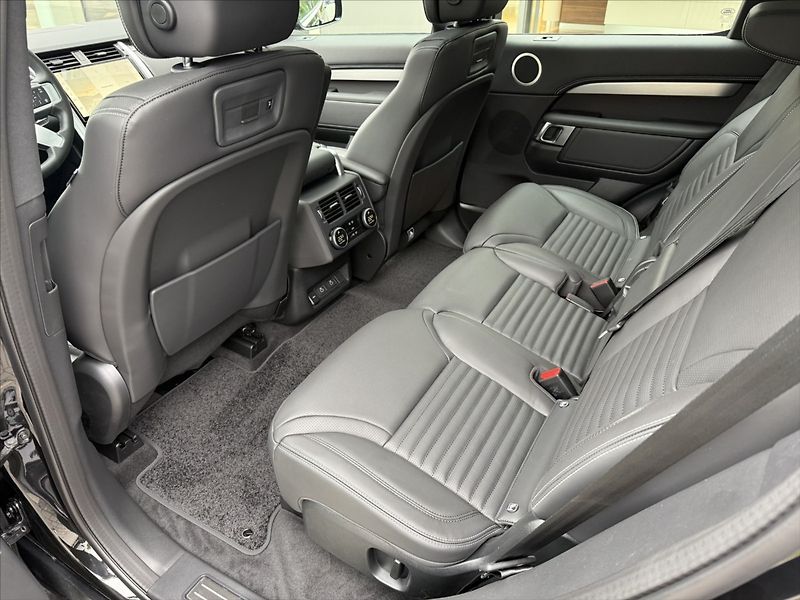 Land Rover Discovery (2026) 3,0 DYNAMIC HSE D350 - fotka 23 z 34
