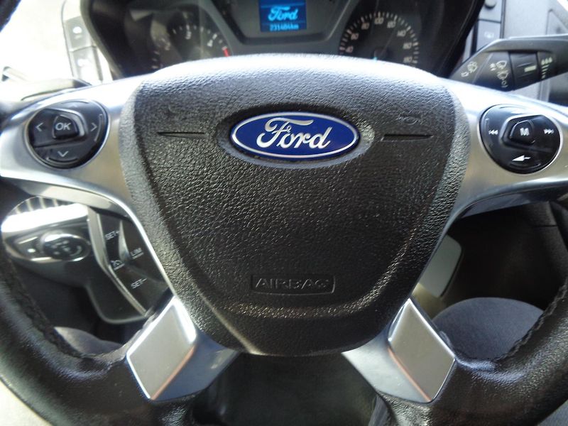 Ford Transit Custom 2,0 TDCI  L1H1 8MÍST BUS KLIMA - fotka 29 z 41