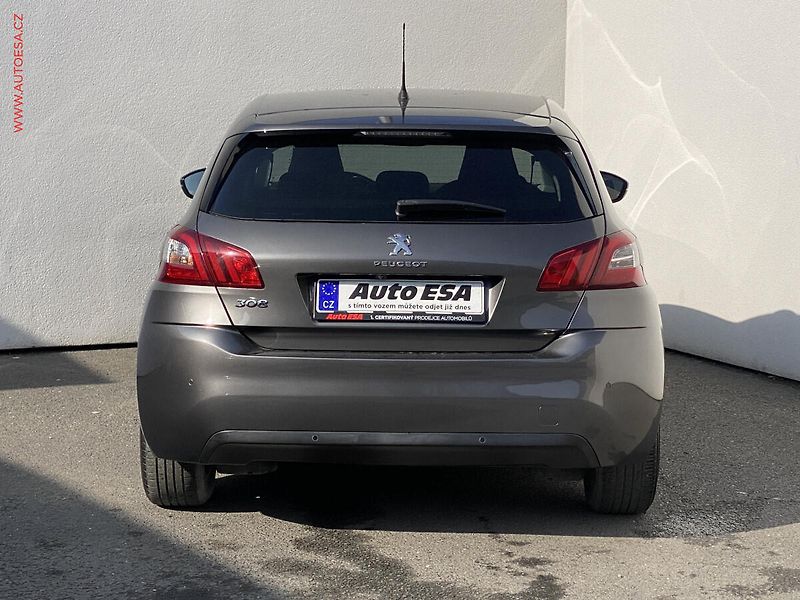 Peugeot 308 (2016) 1.2PT, Style, navi - fotka 5 z 19