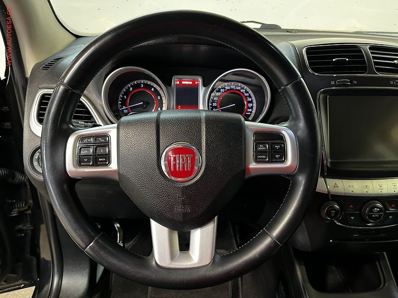 Fiat Freemont (2014) 2.0 JTD AWD, Lounge, AT, kůže - fotka 17 z 18