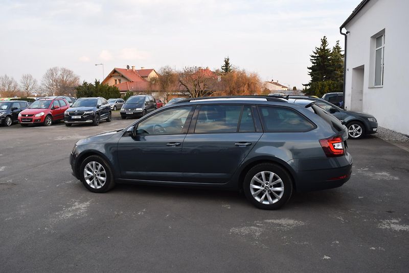 Škoda Octavia (2020) 1.5TSI 110kw AMBITION DSG KAM - fotka 11 z 44