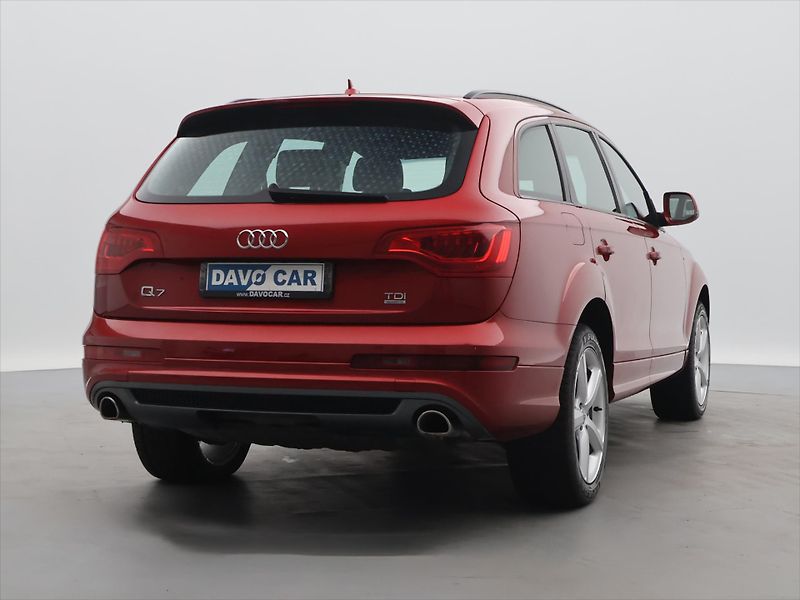 Audi Q7 3,0 TDI 150kW S-line CZ DPH - fotka 7 z 33