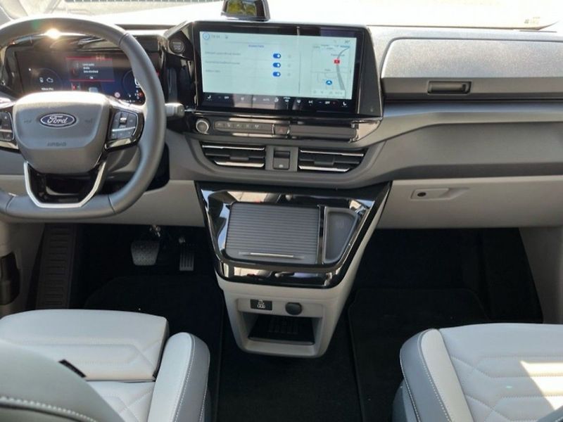 Ford Tourneo Custom 2.5i,171KW,CZ,DPH,1MAJ,MATRIX - fotka 8 z 27