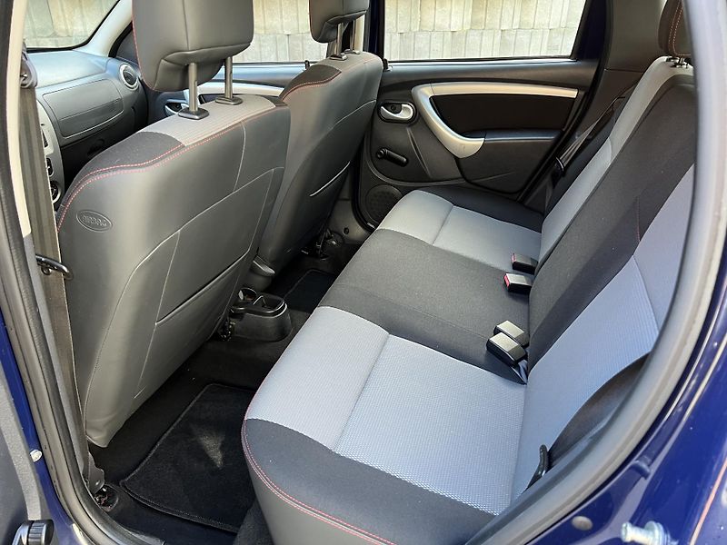 Dacia Duster 1.6 16v 77 kW 4x4 NOVÁ STK - fotka 10 z 16