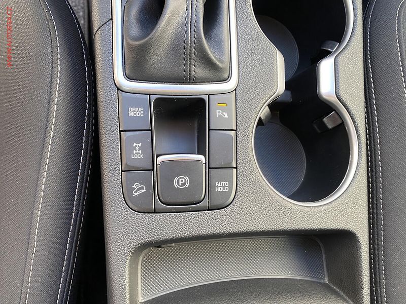 Kia Sportage (2020) 1.6CRDi 4x4, ČR, AT, navi - fotka 19 z 19