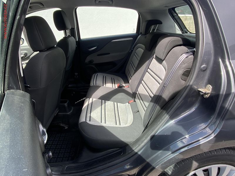 Fiat Punto Evo (2010) 1.2i, Klima - fotka 11 z 15