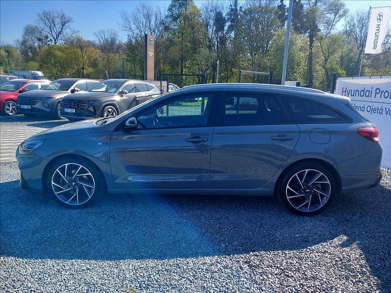 Hyundai i30 1,5 T-GDi N-LINE DCT - fotka 4 z 22