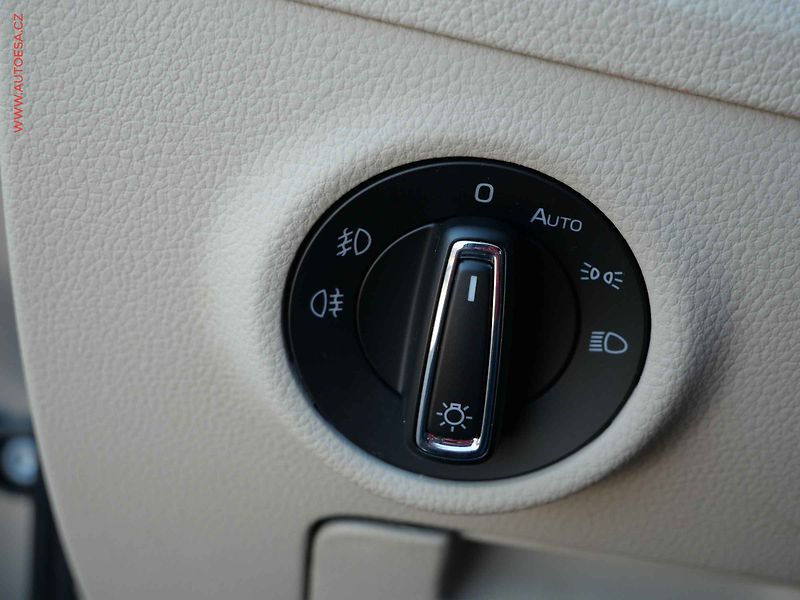 Škoda Superb (2018) 2.0 TDi 4x4, 2.maj,ČR, Style - fotka 15 z 31