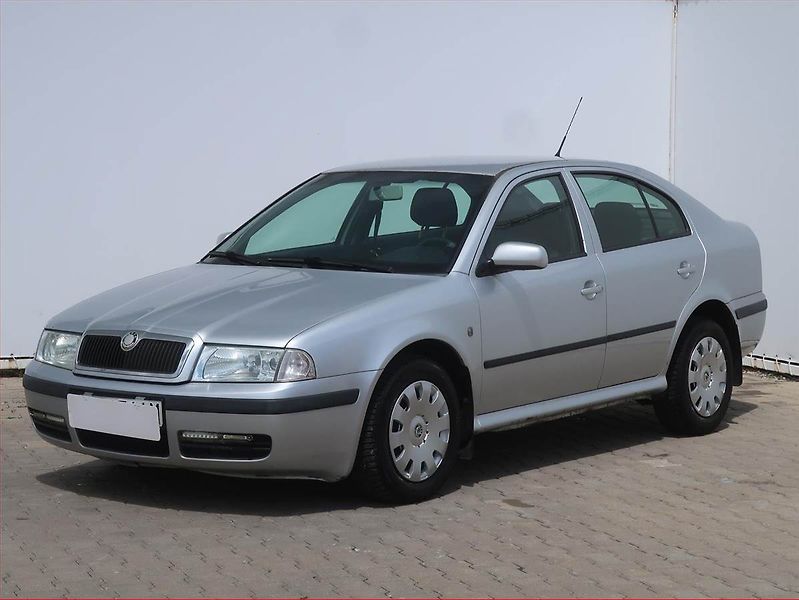 Škoda Octavia (2008) 1.9 TDI , po STK, Tažné - fotka 2 z 13