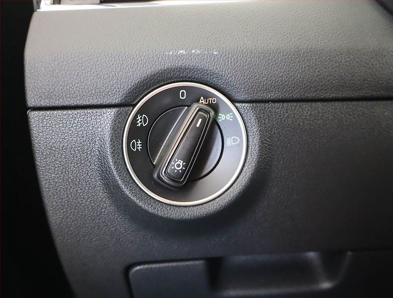 Škoda Octavia (2017) Style 1.6 TDI, Tempomat - fotka 16 z 21