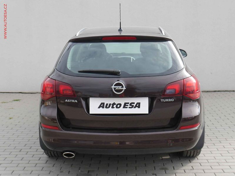 Opel Astra (2012) 1.4T Sports Tourer, ČR, AC - fotka 5 z 19