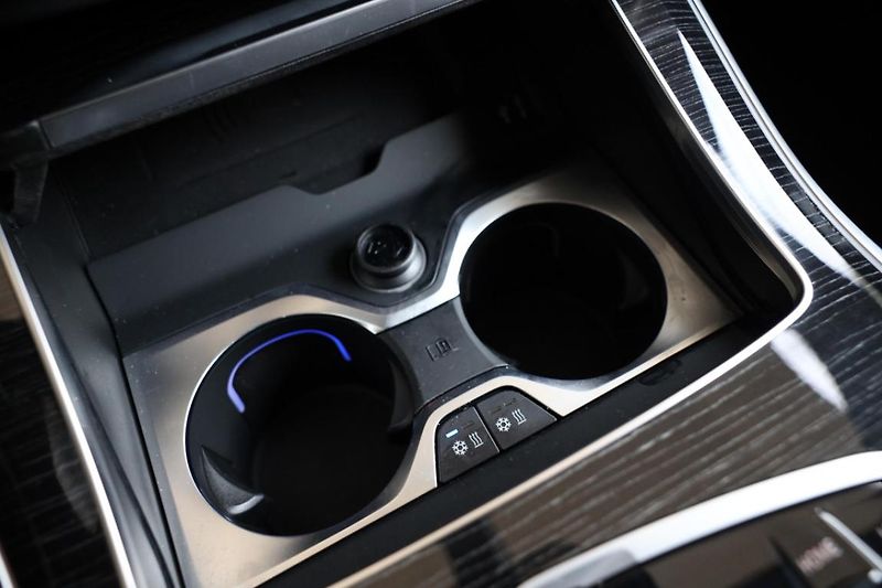 BMW X5 xDrive30d - fotka 11 z 33