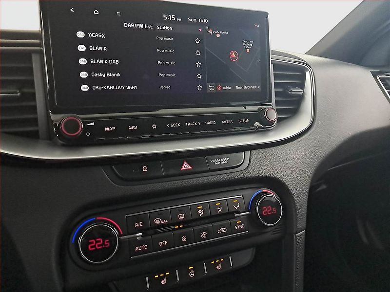 Kia Ceed (2021) GT Line 1.6 CRDi MHEV, Automat - fotka 12 z 16