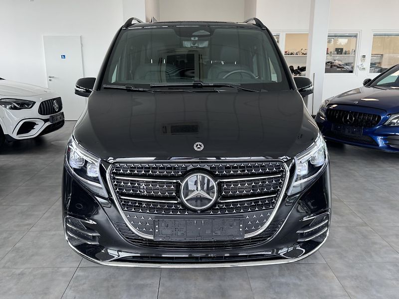 Mercedes-Benz Třídy V (2026) V300d 4M AMG XL EXCLUSIVE - fotka 2 z 46