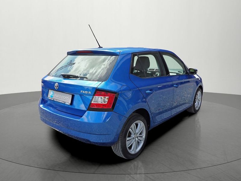 Škoda Fabia 1.0MPi Ambition Alu Tempomat - fotka 4 z 28