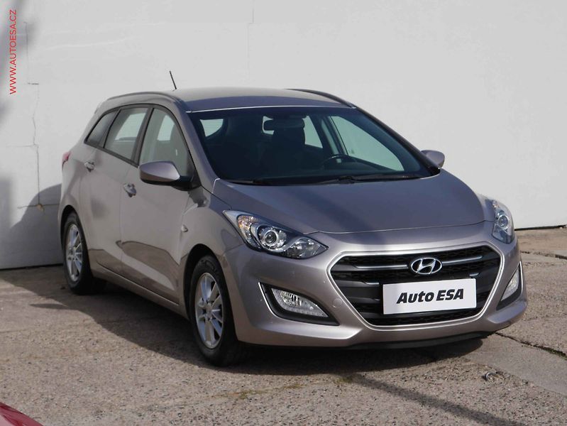 Hyundai i30 (2016) 1.6 GDi, ČR, AC, TZ, tempo - fotografie inzerátu