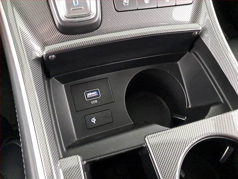Hyundai Santa Fe (2022) 2.2 CRDi - fotka 20 z 28