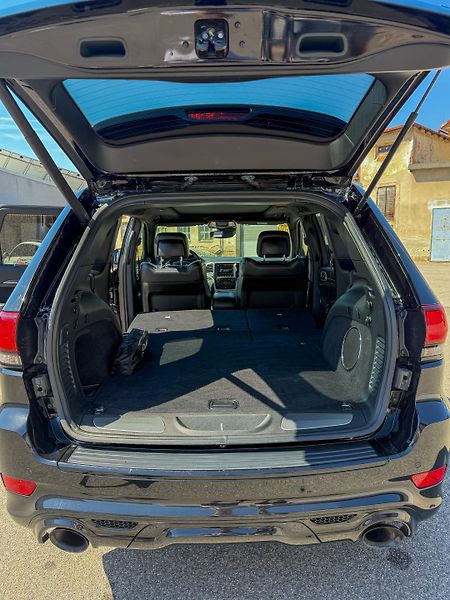 Jeep Grand Cherokee (2018) SRT 6.4 hemi V8 - fotka 10 z 20