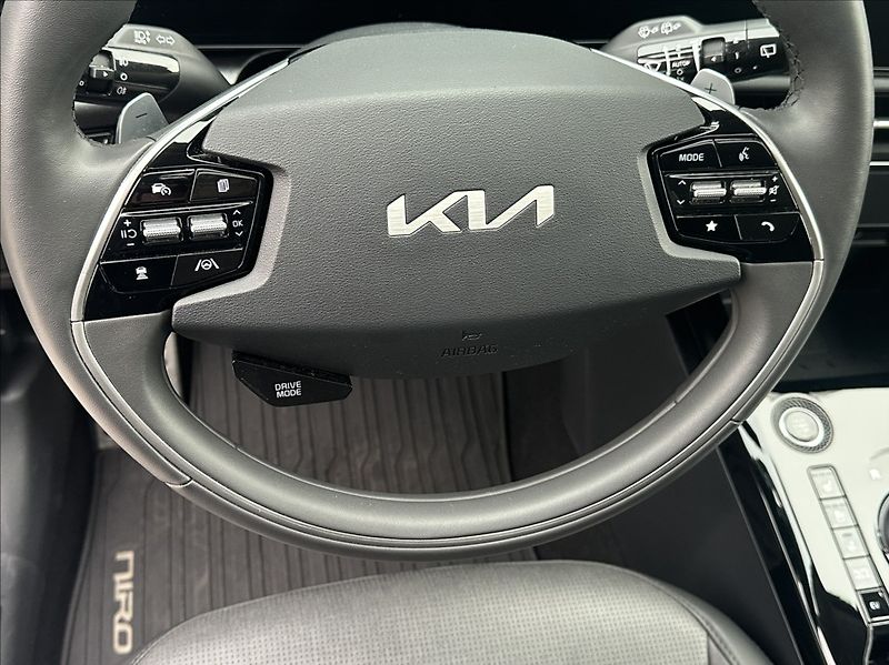 Kia Niro 1,6 GDI PHEV 184PS  Spirit A/T - fotka 29 z 54