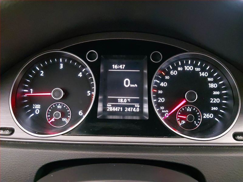 Volkswagen Passat (2012) Comfortline 2.0 TDI - fotka 11 z 16