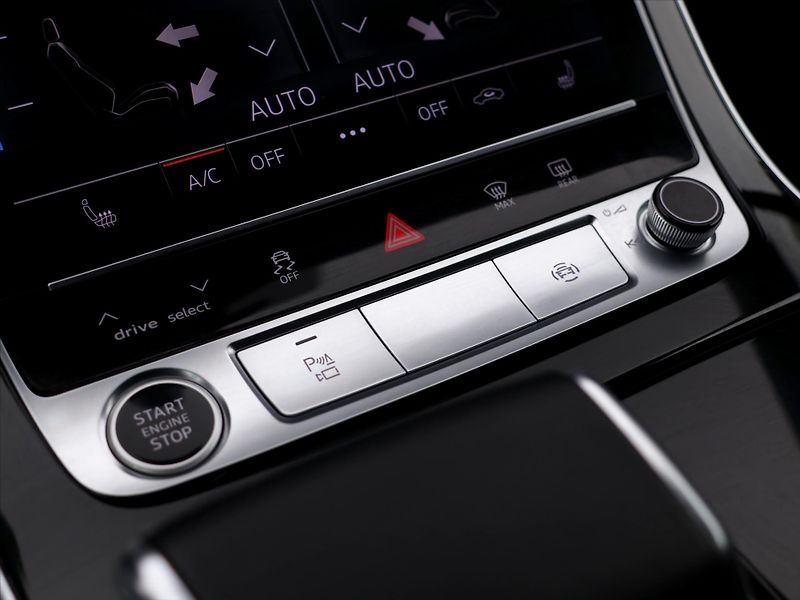Audi Q7 3,0 50 TDI Quattro S line CZ - fotka 30 z 43